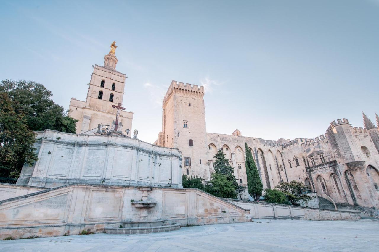 Place Du Palais Des Papes 3 Chambres Parking Climatisation 3 Salles De Bain 亞維農 外观 照片